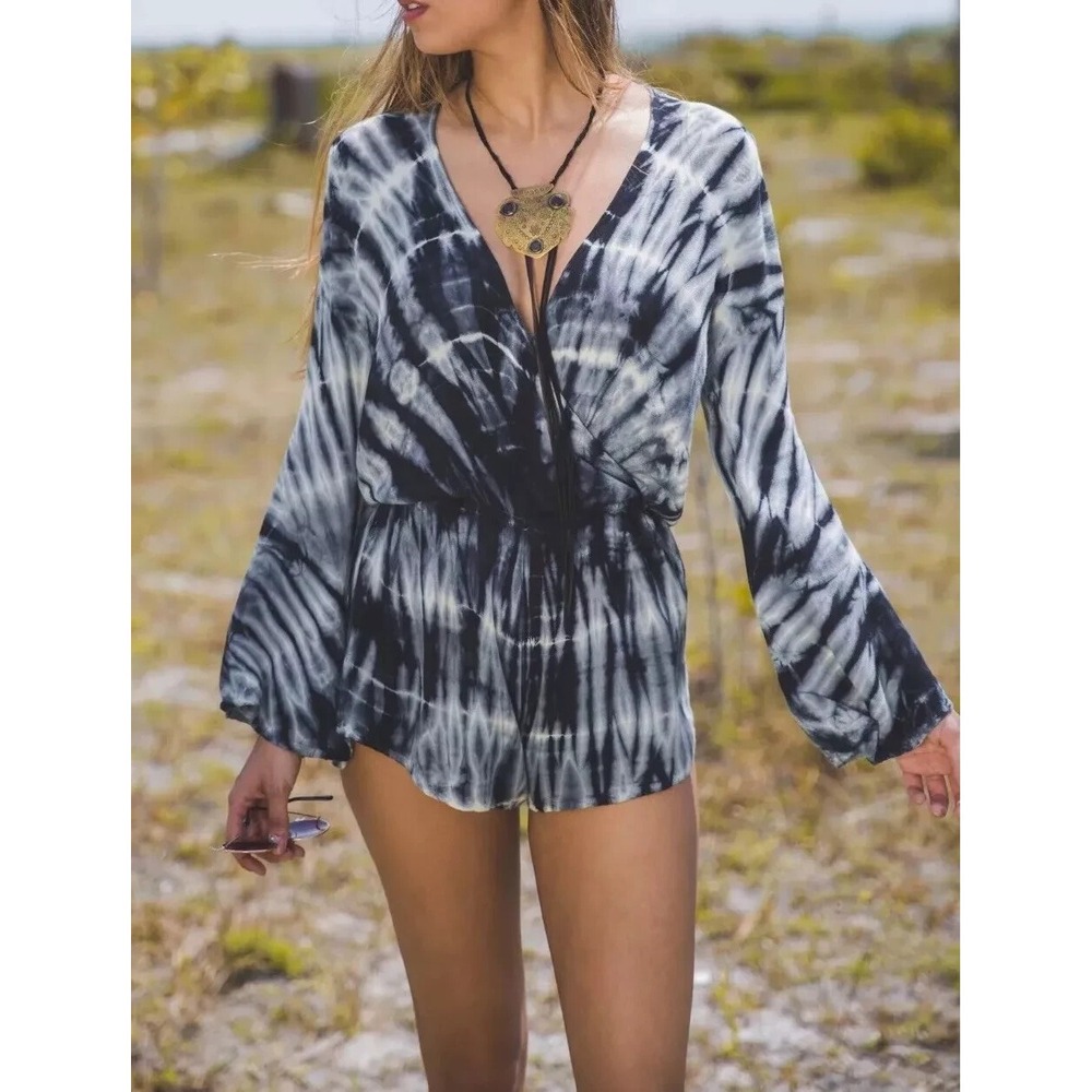Anthropologie Cloth & Stone Romper Women Tie‎ Dye Gray White Boho Festival Wrap
